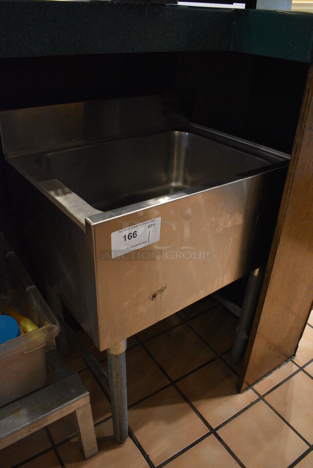 Stainless Steel Commercial Ice Bin. This Unit Will Be Professionally Uninstalled. 24x18x34 - Image 5 of 5