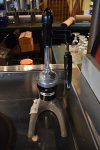 Hamilton Beach Metal Countertop Juicer. 7x9x20