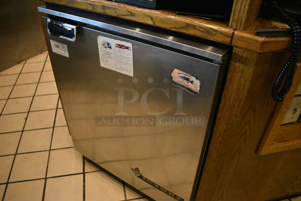 NICE! 2008 Victory Model UR-27-SST Stainless Steel Commercial Single Door Undercounter Cooler on Commercial Casters. Does Not Include Contents. 115 Volts, 1 Phase. 27x30x34. Tested and Working! - Image 2 of 5