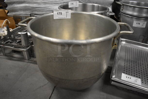 Hobart D30 Stainless Steel Commercial 30 Quart Planetary Mixing Bowl. 20x15x13