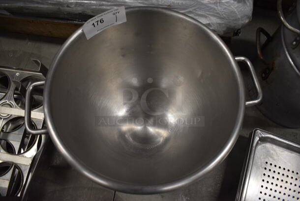 Hobart VMLH30 Stainless Steel Commercial 30 Quart Planetary Mixing Bowl. 20x15.5x13 - Image 3 of 4