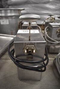 Edlund Model 266 Metal Commercial Electric Powered Can Opener. 115 Volts, 1 Phase. 4.5x6.5x12
