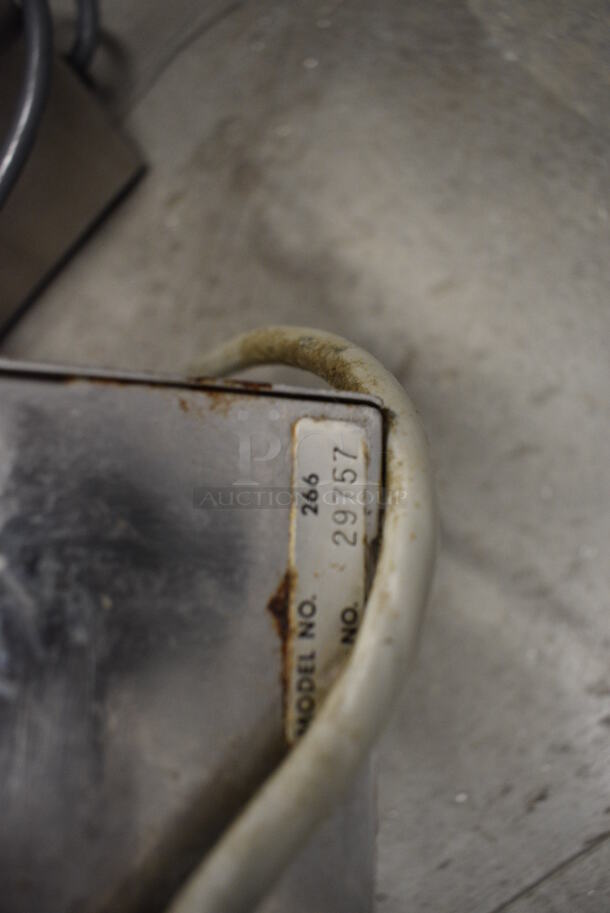 Edlund Model 266 Metal Commercial Electric Powered Can Opener. 115 Volts, 1 Phase. 4.5x6.5x12 - Image 4 of 5
