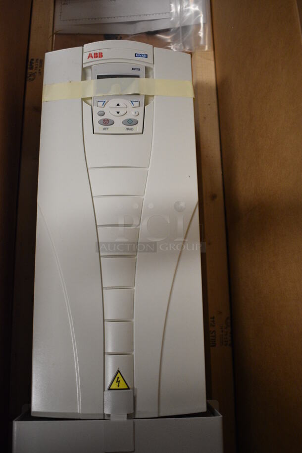 BRAND NEW IN BOX! ABB Model ACH550-PDR-059A-2 HVAC Drive. 10x10x39  - Image 4 of 12