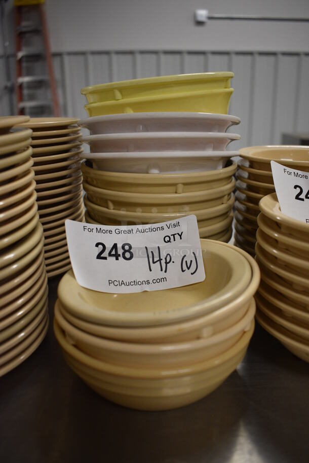 14 Various Poly Bowls. Includes 5x5x2. 14 Times Your Bid!