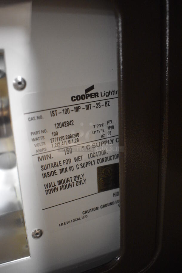 4 BRAND NEW IN BOX! Cooper Lighting Metal Lights. 277/120/208/240 Volts, 1 Phase. 14x9x7.5. 4 Times Your Bid! - Image 4 of 9