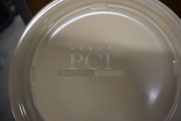 20 Tan Poly Plates. 9x9x1. 20 Times Your Bid! - Image 3 of 3