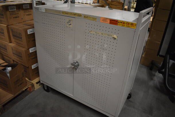 White Metal Portable Laptop Cart on Commercial Casters. 42.5x24x47.5 - Image 2 of 6
