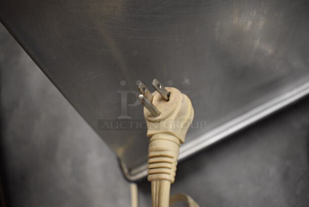 Metal Commercial Warming Cabinet on Commercial Casters. 27x32x69 - Image 7 of 7