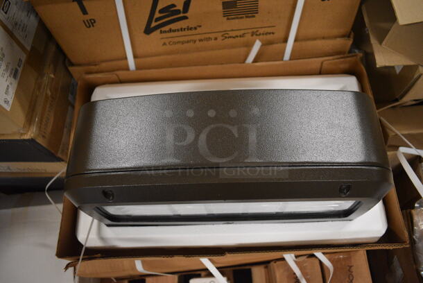 4 BRAND NEW IN BOX! LSI Metal Light Fixtures. 19x12x7. 4 Times Your Bid! - Image 5 of 6