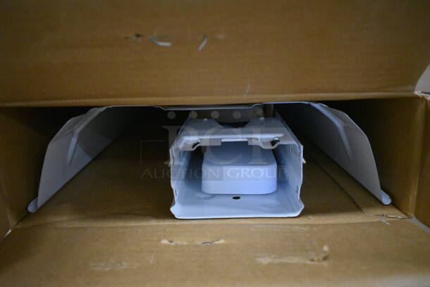 9 BRAND NEW! Columbia KL4-232-U-EU White Metal Light Fixtures. 13.5x4x49.5. 9 Times Your Bid! - Image 1 of 7