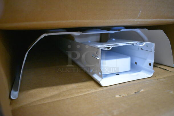 9 BRAND NEW! Columbia KL4-232-U-EU White Metal Light Fixtures. 13.5x4x49.5. 9 Times Your Bid! - Image 2 of 7