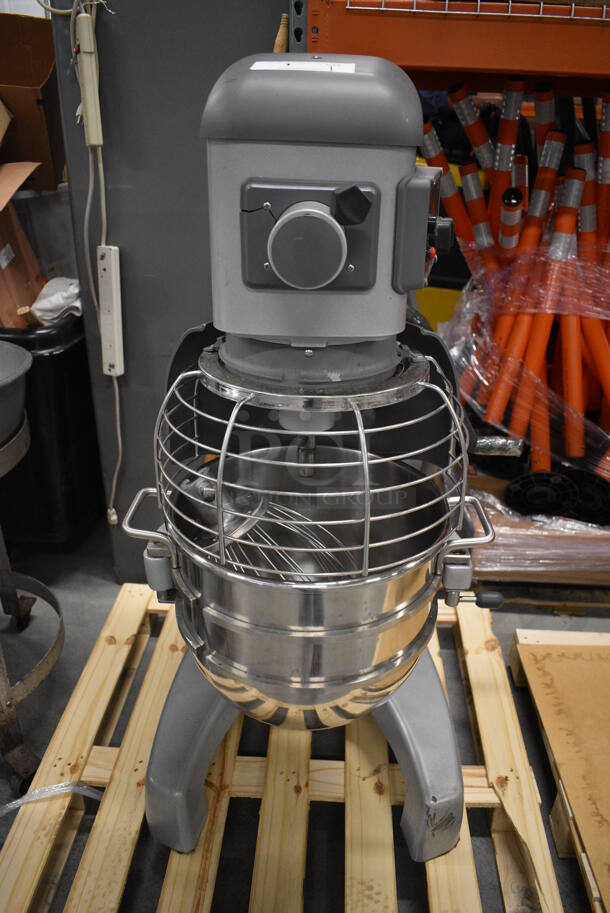 GORGEOUS! Hobart Legacy Model HL300 Metal Commercial Floor Style 30 Quart Planetary Mixer w/ Stainless Steel Mixing Bowl, Bowl Guard and Whisk Attachment. 200-240 Volts, 3 Phase. 24x32x50 - Image 3 of 11