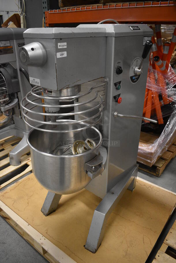 BEAUTIFUL! Univex Model SRM30 Metal Commercial Floor Style 30 Quart Planetary Mixer w/ Stainless Steel Mixing Bowl, Bowl Guard and Whisk Attachment. 115 Volts, 1 Phase. 22x34x50 - Image 12 of 12