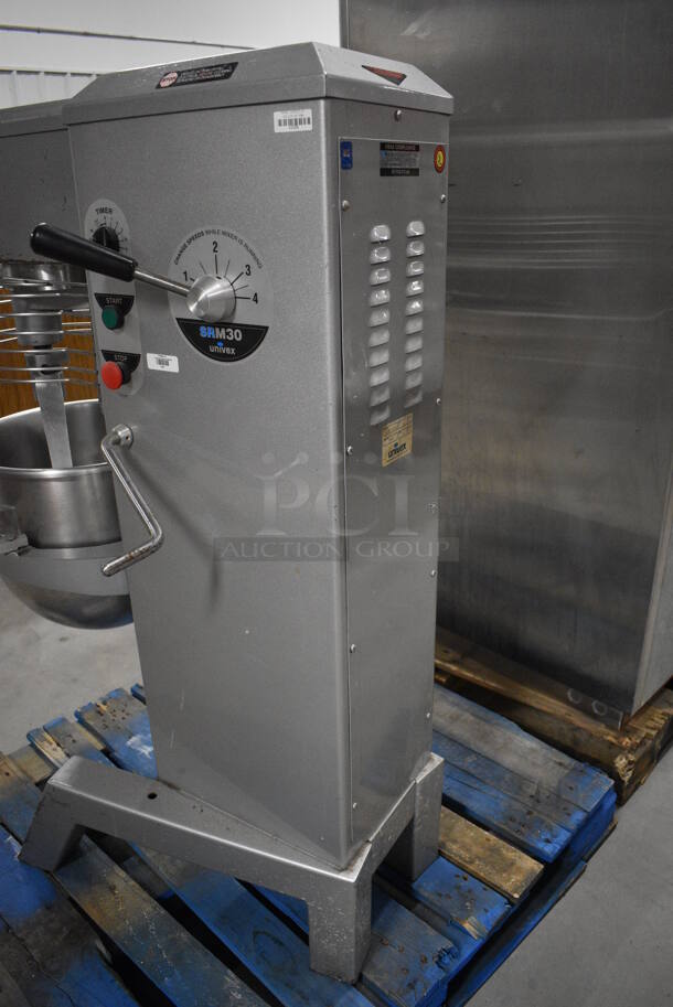 BEAUTIFUL! Univex Model SRM30 Metal Commercial Floor Style 30 Quart Planetary Mixer w/ Stainless Steel Mixing Bowl, Bowl Guard and Paddle Attachment. 115 Volts, 1 Phase. 22x34x50 - Image 9 of 11