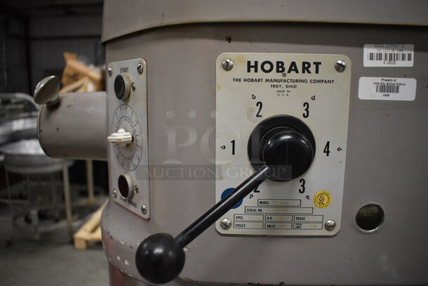 STUNNING! Hobart Model L-800 Metal Commercial Floor Style 80 Quart Planetary Mixer w/ Stainless Steel Mixing Bowl, Bowl Adaptor, Mixing Bowl Dolly and Paddle Attachment. 208 Volts, 3 Phase. 28x40x56 - Image 5 of 12