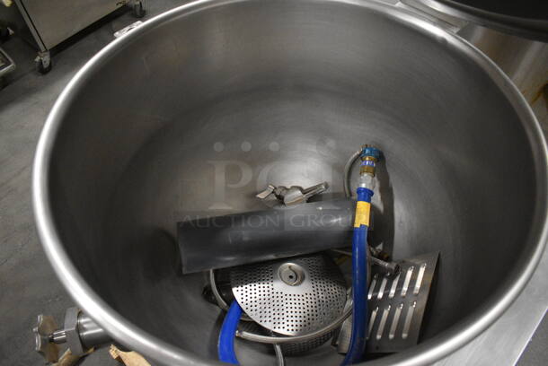 GORGEOUS! Cleveland Model KGL-40 Stainless Steel Commercial Natural Gas Powered Floor Style 40 Gallon Steam Kettle. 140,000 BTU. 31x45x44 - Image 8 of 12