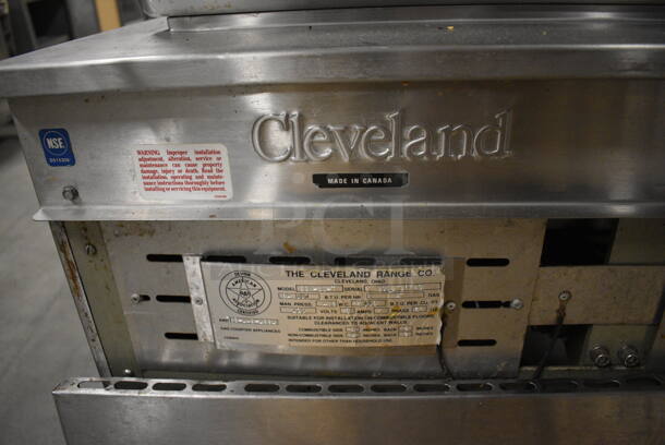 STUNNING! Cleveland Model SGM-30-T Stainless Steel Commercial Floor Style Natural Gas Powered 30 Gallon Tilting Braising Pan. 84,000 BTU. 39x37x47 - Image 7 of 10