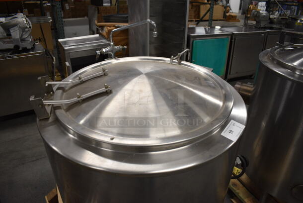 GORGEOUS! Groen Model AH/1-40 Stainless Steel Commercial Natural Gas Powered Floor Style 40 Gallon Steam Kettle. 100,000 BTU. 40x36x50 - Image 4 of 10