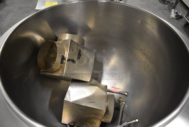 GORGEOUS! Groen Model AH/1-40 Stainless Steel Commercial Natural Gas Powered Floor Style 40 Gallon Steam Kettle. 100,000 BTU. 40x36x50 - Image 5 of 10