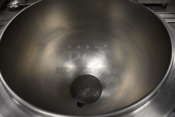 GORGEOUS! Groen Model AH/1-40 Stainless Steel Commercial Natural Gas Powered Floor Style 40 Gallon Steam Kettle. 100,000 BTU. 34x41x48 - Image 7 of 12