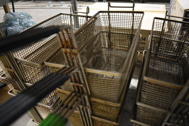 3 Metal Fry Baskets. 6.5x26x10. 3 Times Your Bid! - Image 3 of 3