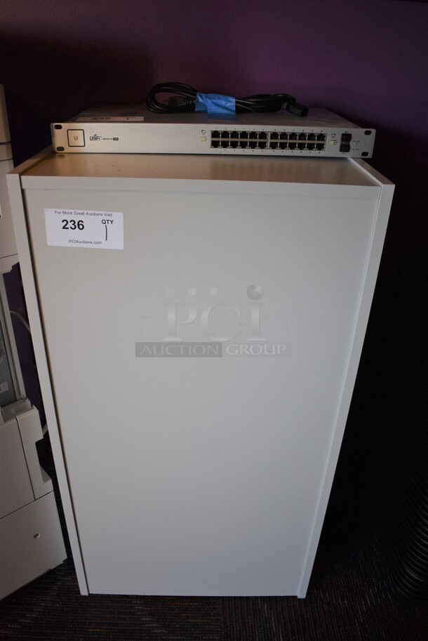 White Cabinet. 19x16x35 - Image 1 of 3