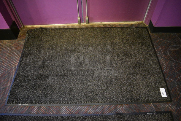 Black/Gray Floor Mat. 43.5x66.5