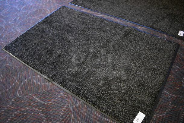 Black/Gray Floor Mat. 43.5x66.5 - Image 2 of 3