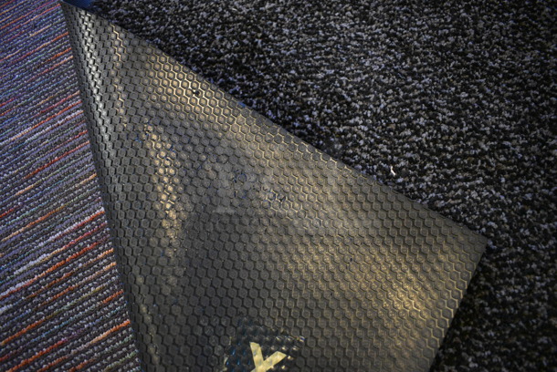 Black/Gray Floor Mat. 43.5x66.5 - Image 3 of 3
