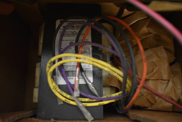 2 Universal M1000ML5AC5M-500K Ballasts. 2 Times Your Bid! - Image 1 of 3