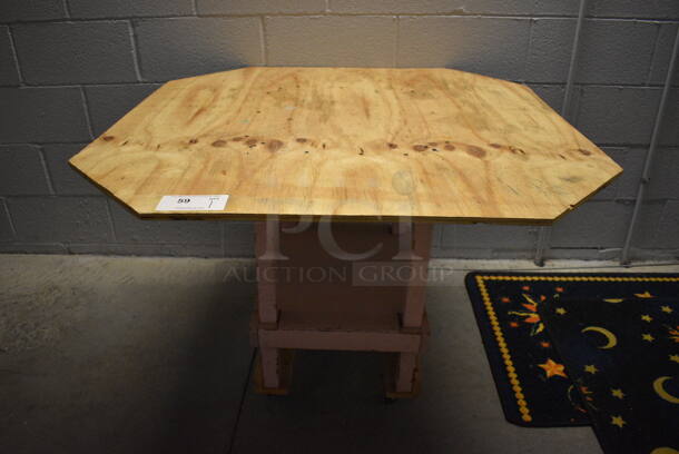 Wood Pattern Table on Casters. 40x40x28
