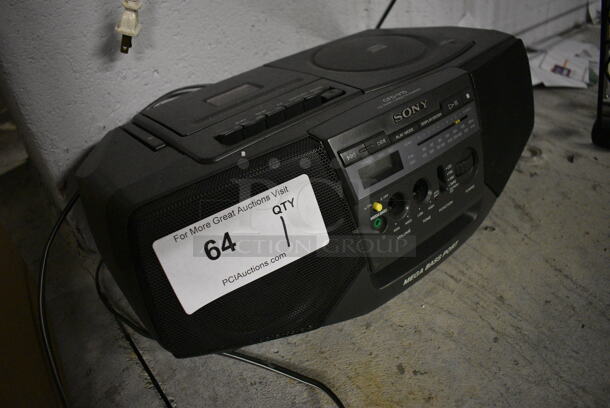 Sony CFD-V15 CD Radio Cassette Corder. 16x9x6 - Image 4 of 4