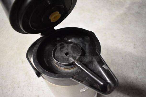 Crestware Chrome Finish Air Pot. 5.5x8x15 - Image 3 of 3