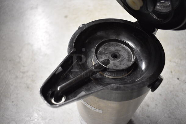 Crestware Chrome Finish Air Pot. 5.5x8x15 - Image 3 of 3