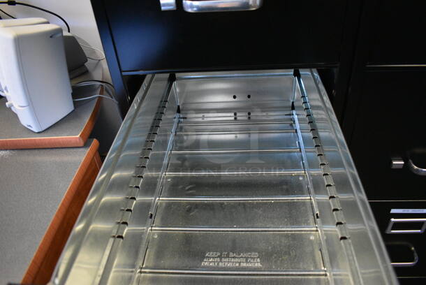 Staples Black Metal 4 Drawer Filing Cabinet. 15x27x52 - Image 5 of 7