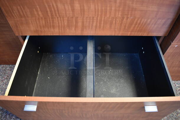 Wood Pattern 2 Drawer Filing Cabinet. 29x21x28.5 - Image 4 of 4