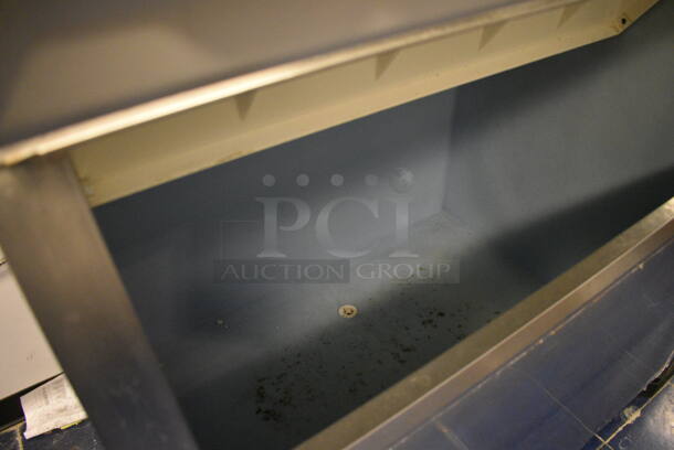 BEAUTIFUL! Hoshizaki Model KM-630MAE Stainless Steel Commercial Air Cooled Ice Machine Head on Metal Commercial Ice Bin. 208-230 Volts, 1 Phase. 35x44x85. BUYER MUST REMOVE. Tested and Working! - Image 6 of 7