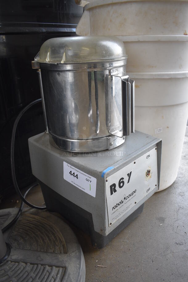 GREAT! Robot Coupe Model R6Y Metal Commercial Countertop Food Processor w/ S Blade. Unit Needs a New Switch. 115 Volts, 1 Phase. 10x12x22. Tested and Working! - Image 2 of 7