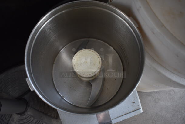 GREAT! Robot Coupe Model R6Y Metal Commercial Countertop Food Processor w/ S Blade. Unit Needs a New Switch. 115 Volts, 1 Phase. 10x12x22. Tested and Working! - Image 5 of 7