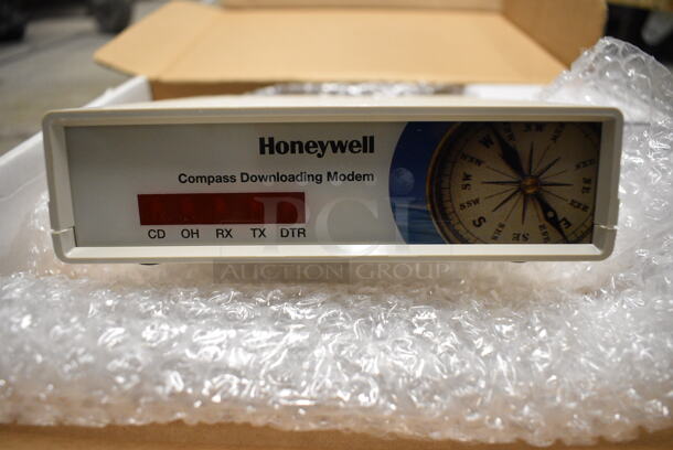 Ademco Model CIA Power Adaptor Box. WITH ORIGINAL BOX!. 6x6x1.5 - Image 2 of 5