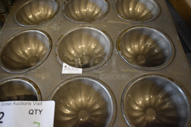 3 Metal Muffin Baking Pans. 10.5x14x1.5. 3x Your Bid! - Image 2 of 3