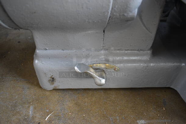 GREAT! Hobart Model 84141 Metal Commercial Countertop Buffalo Chopper. 115 Volts, 1 Phase. 31x17x14. Tested and Working! - Image 5 of 7