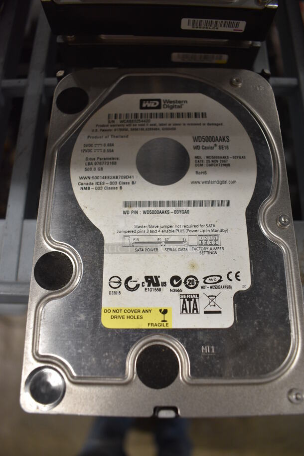 5 Hard Drives; Seagate 40gb, Seagate 500gb, Western Digital 40gb, Western Digital 500gb, and Western Digital 80gb. 4x5.5x1. 5x Your Bid - Image 6 of 8