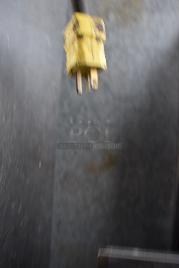 NICE! Henny Penny Model HC-900 Stainless Steel Commercial 2 Half Size View Through Door Warming Cabinet on Commercial Casters. 120 Volts, 1 Phase. 24.5x31.5x71.5. Cannot Test Due To Plug Style - Image 7 of 7