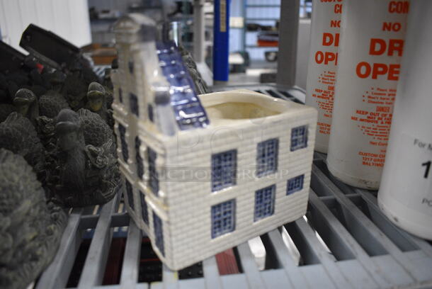 5 Ceramic Decorative Amsterdam Houses. 3.5x4.5x6. 5x Your Bid - Image 3 of 6