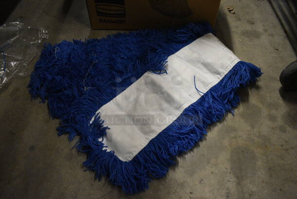 10 BRAND NEW! Blue and White Mop Heads. 10 Times Your Bid! - Image 2 of 5
