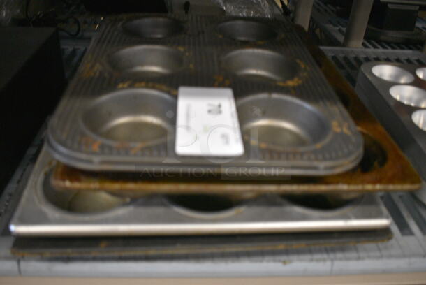 4 Metal Muffin/Cupcake Baking Pans. 4x Your Bid! 17x13x1.5