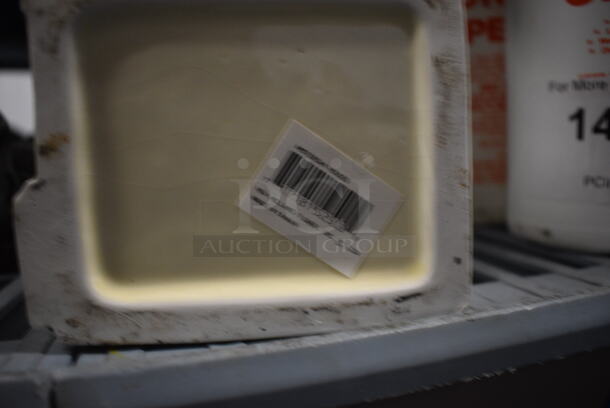 6 Ceramic Decorative Amsterdam Houses. 3.5x4.5x6. 6x Your Bid - Image 6 of 6