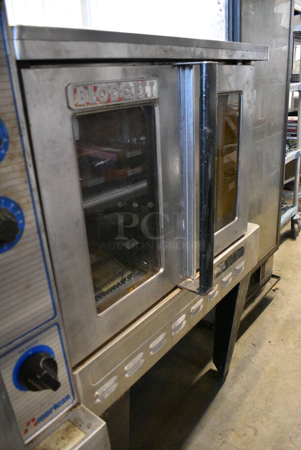WHOA! Blodgett Model Single Deck Stainless Steel Commercial Full Size Convection Oven w/View Through Doors, Metal Oven Racks and Thermotactic Controls on Metal Legs. 38x41x56 - Image 2 of 10